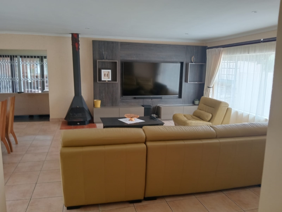 3 Bedroom Property for Sale in Beacon Bay North Eastern Cape